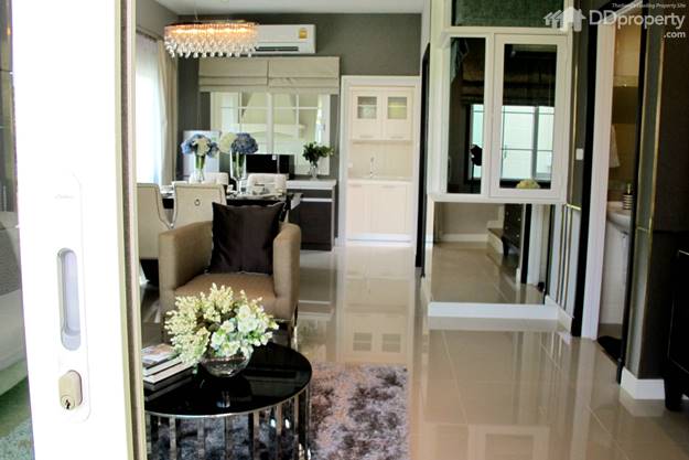 Golden Town On Nut  Pattanakarn  